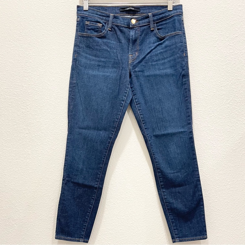 Pre-loved! J BRAND Dark Wash Capri Mid Rise Civil Jeans!